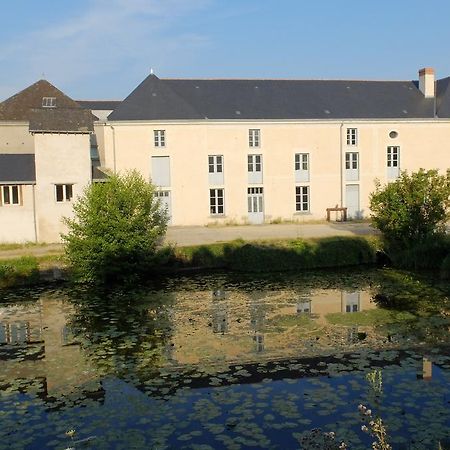 Gite Des Grands Moulins De Bauge Екстериор снимка