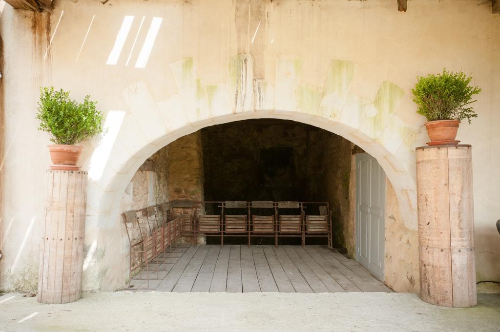 Gite Des Grands Moulins De Bauge Екстериор снимка